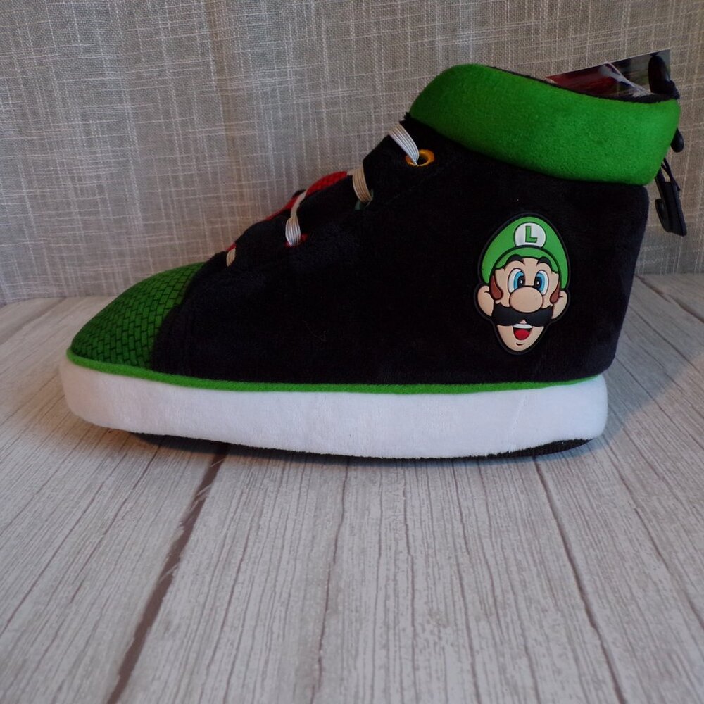 Super Mario Bros Mario & Luigi Character Slippers, Big Boys' Size 2/3 - Picture 4 of 6